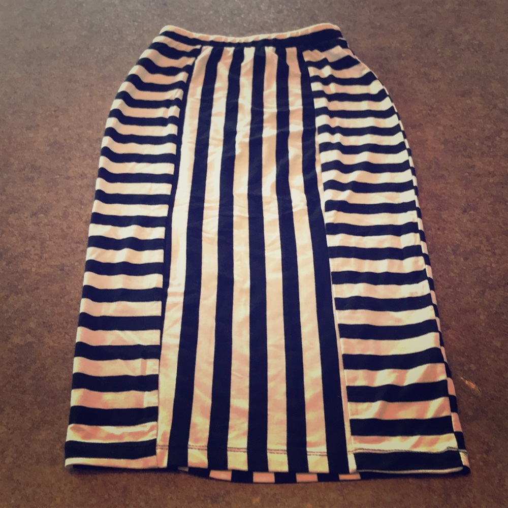 Charlotte Russe knit pencil skirt black/white SM